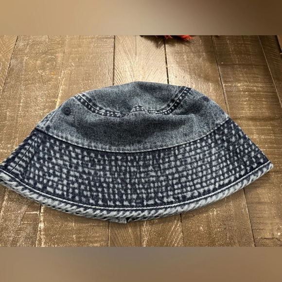 AERIE NWT Denim Bucket‎ Hat One Size 100% Cotton - Picture 2 of 6